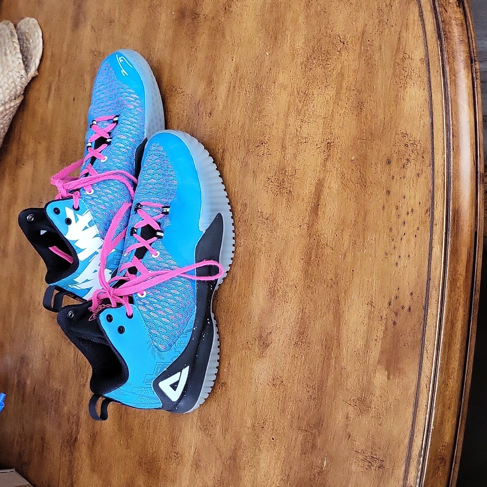 kyle lowry peak shoes